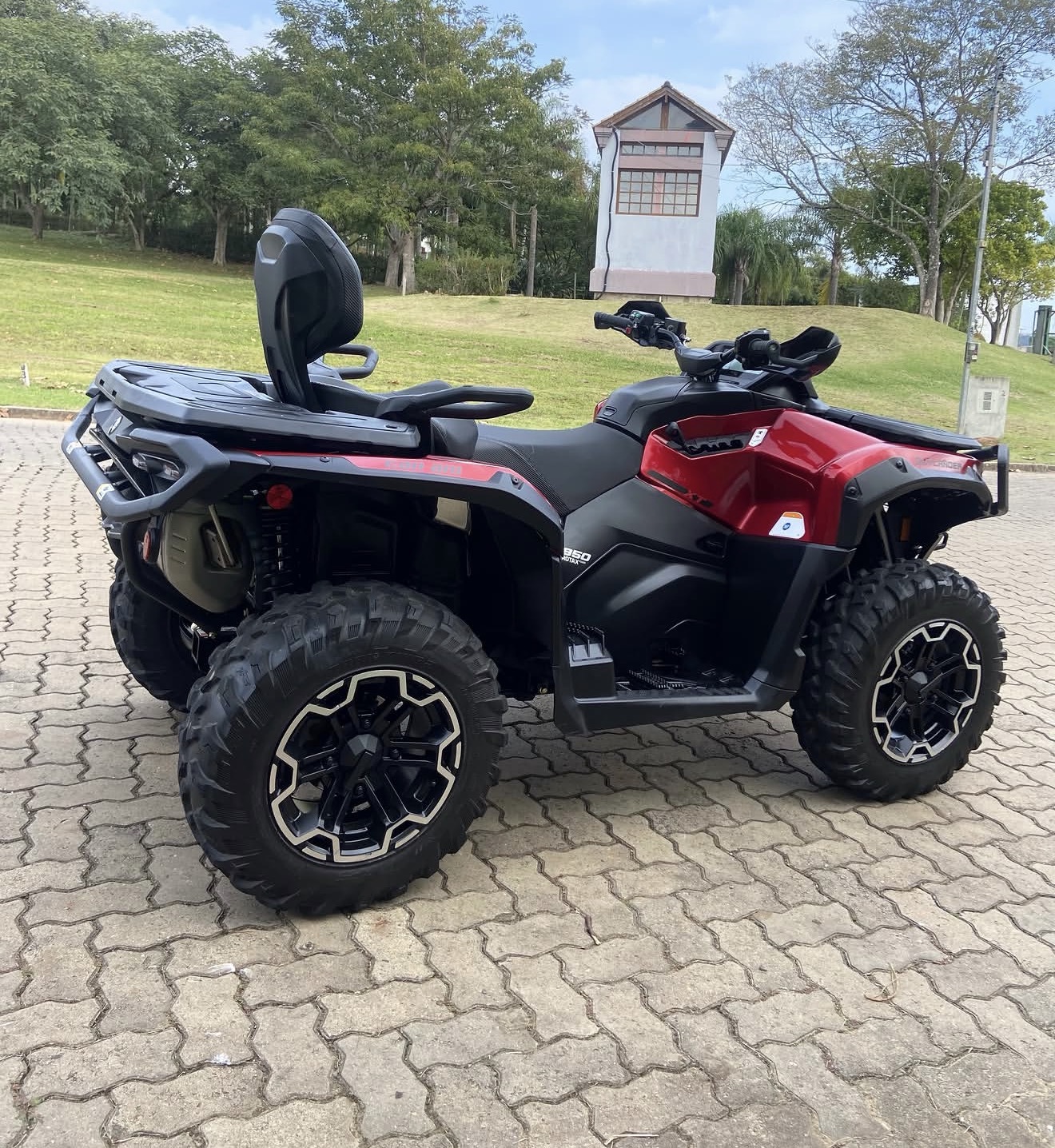 Can-Am Outlander 850 Max X - Image 2