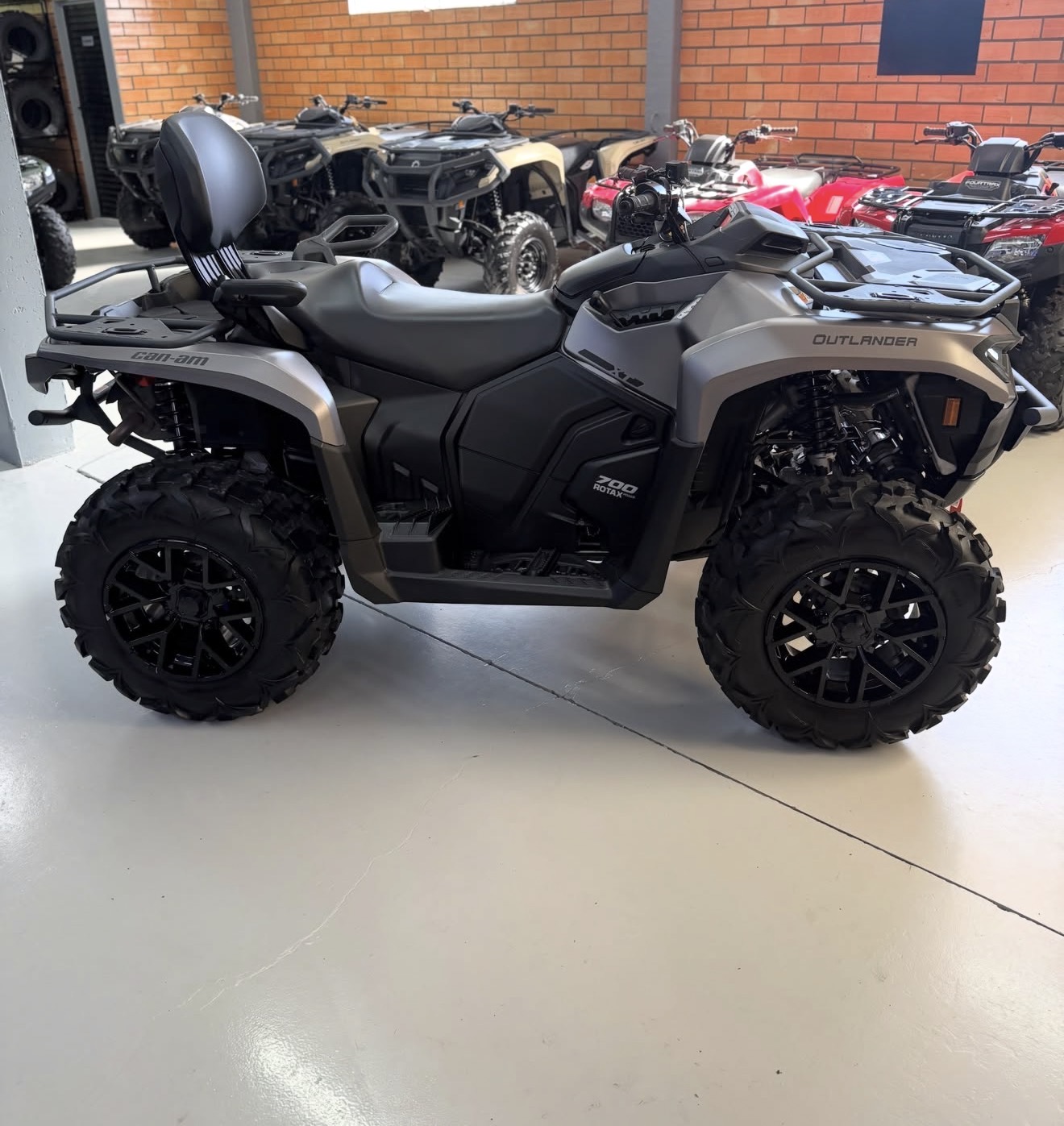 Can-Am Outlander MAX XT 700 ATV - Image 5